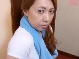Erotic Encounter in a Short Skirt - Nippon Porno